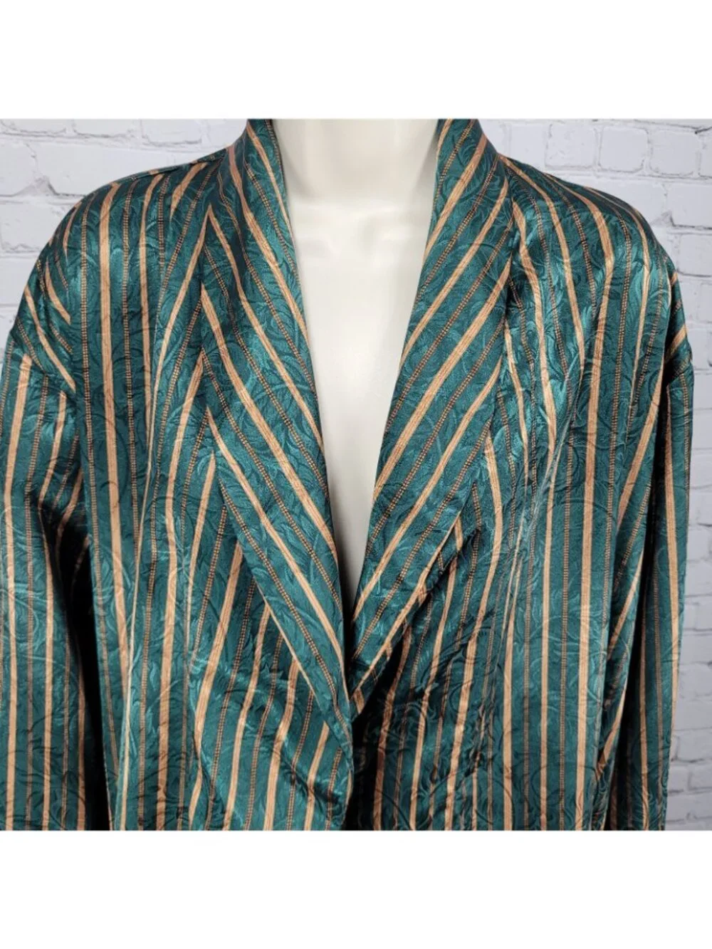Victoria's Secret Green Satin Lightweight Pockets Long Sleeve Robe Size XS/S